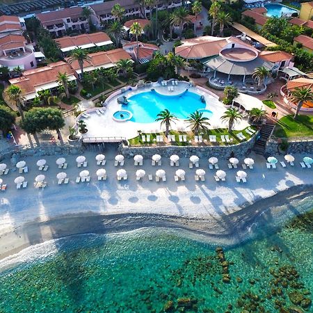 Hotel Villaggio Cala Di Volpe กาโปวาติกาโน ภายนอก รูปภาพ
