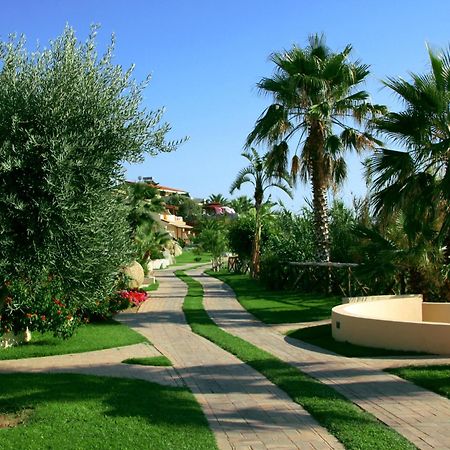 Hotel Villaggio Cala Di Volpe กาโปวาติกาโน ภายนอก รูปภาพ