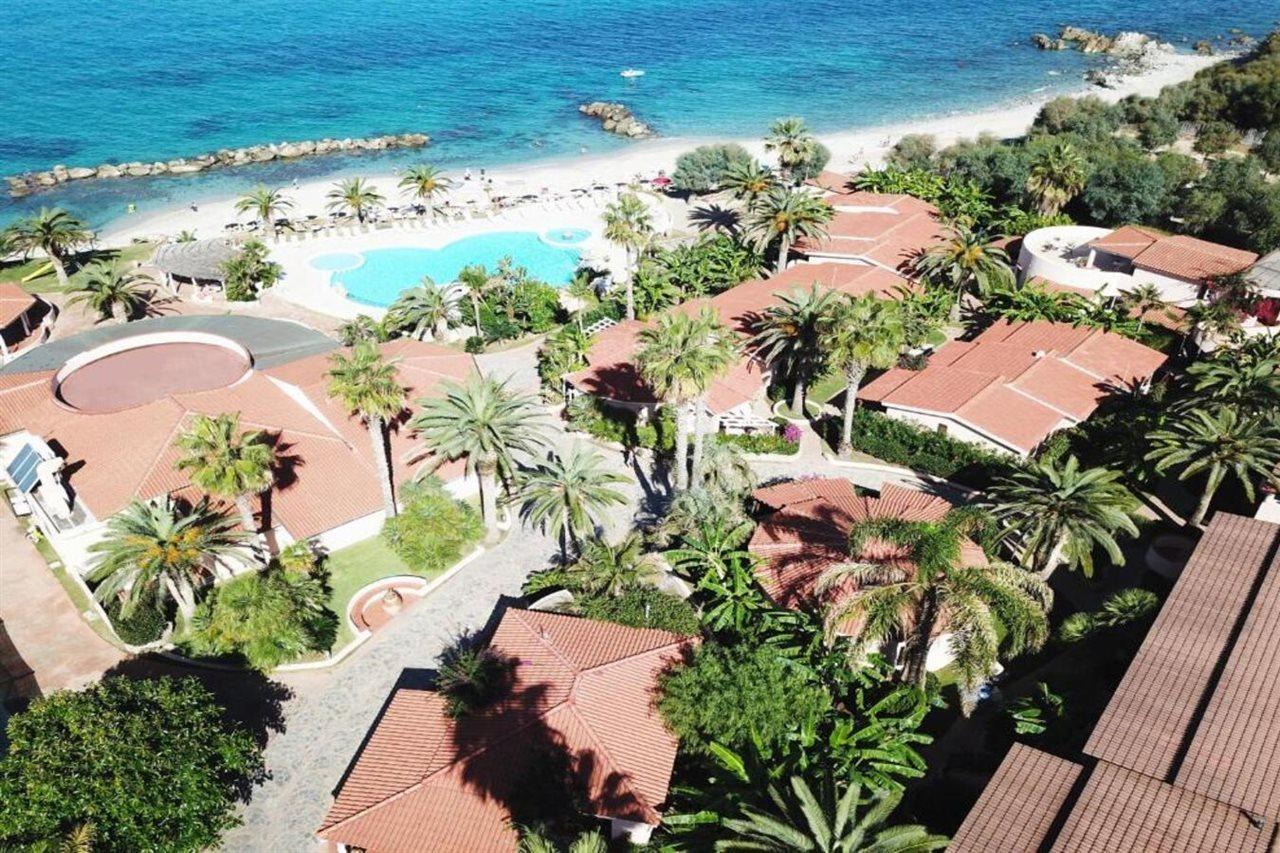 Hotel Villaggio Cala Di Volpe กาโปวาติกาโน ภายนอก รูปภาพ
