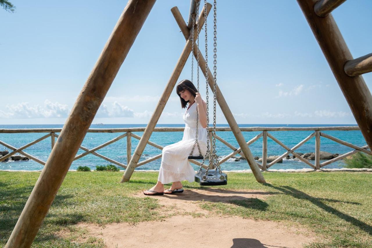 Hotel Villaggio Cala Di Volpe กาโปวาติกาโน ภายนอก รูปภาพ