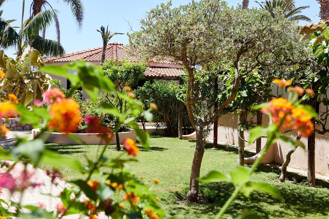 Hotel Villaggio Cala Di Volpe กาโปวาติกาโน ภายนอก รูปภาพ