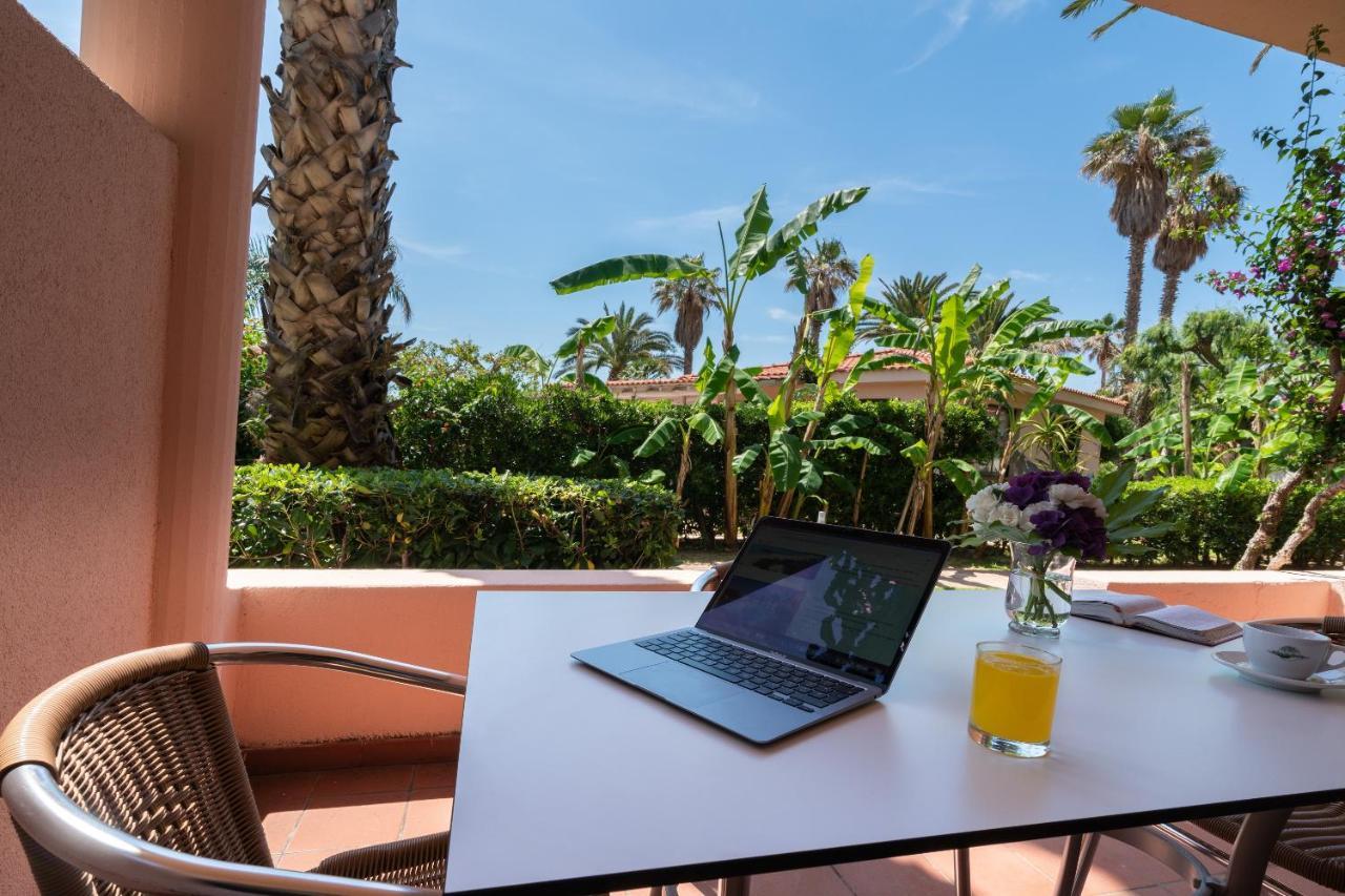 Hotel Villaggio Cala Di Volpe กาโปวาติกาโน ภายนอก รูปภาพ