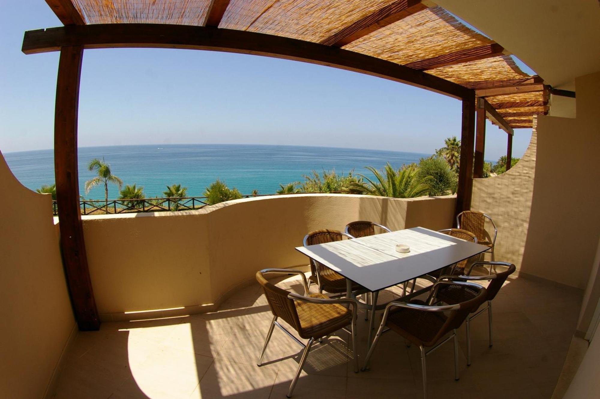 Hotel Villaggio Cala Di Volpe กาโปวาติกาโน ภายนอก รูปภาพ