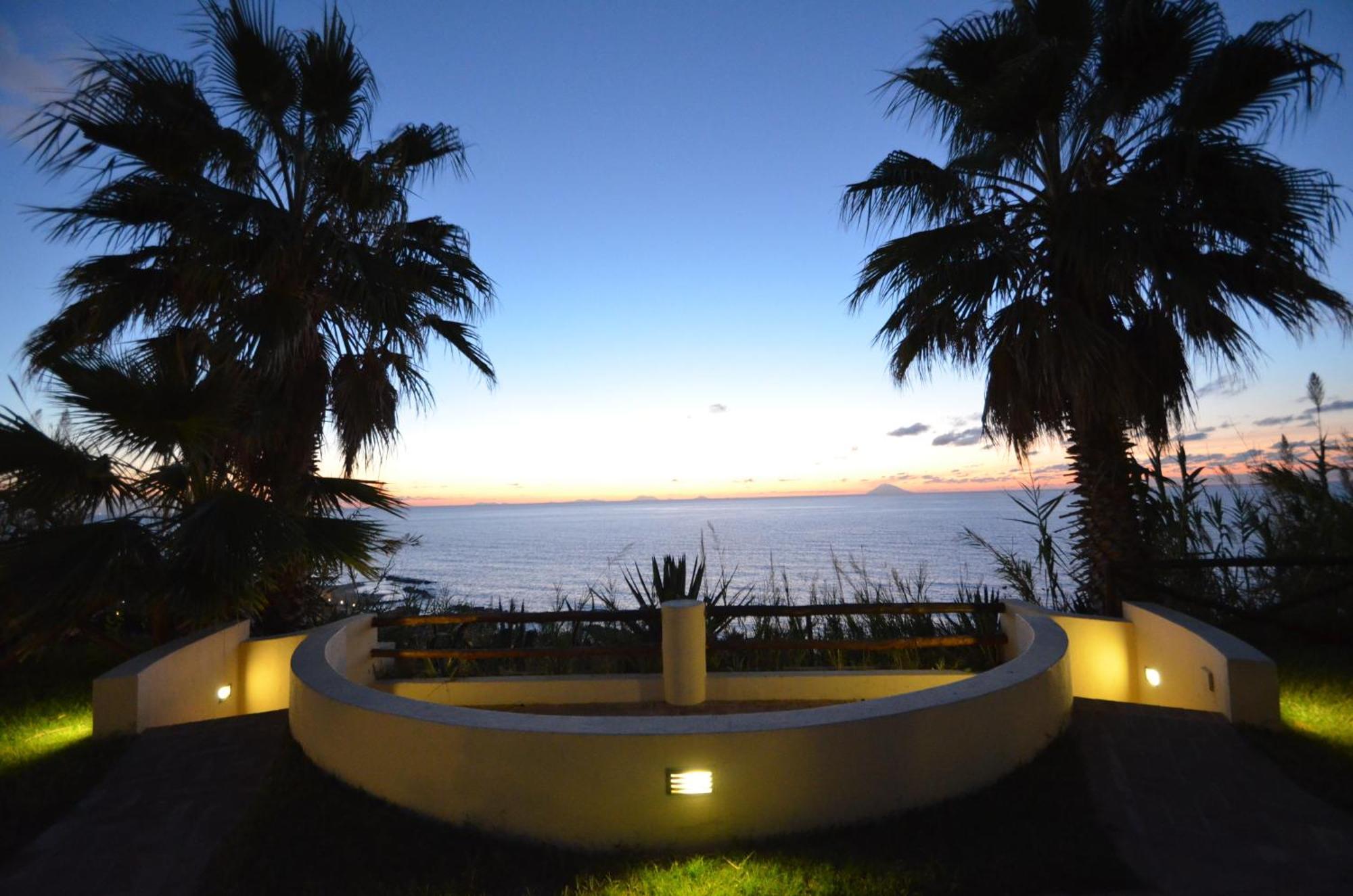 Hotel Villaggio Cala Di Volpe กาโปวาติกาโน ภายนอก รูปภาพ