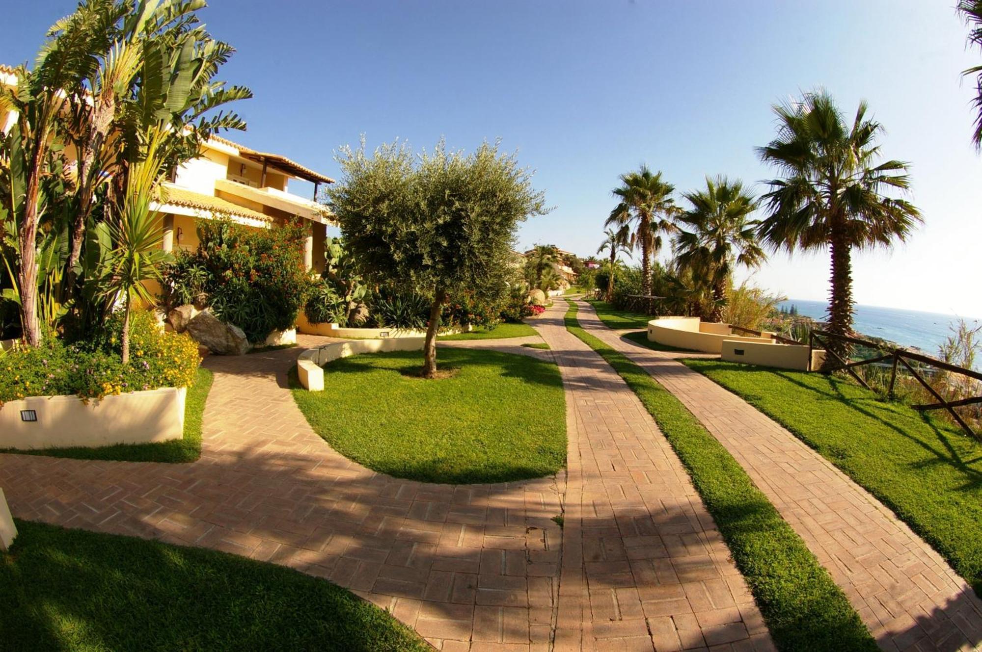 Hotel Villaggio Cala Di Volpe กาโปวาติกาโน ภายนอก รูปภาพ