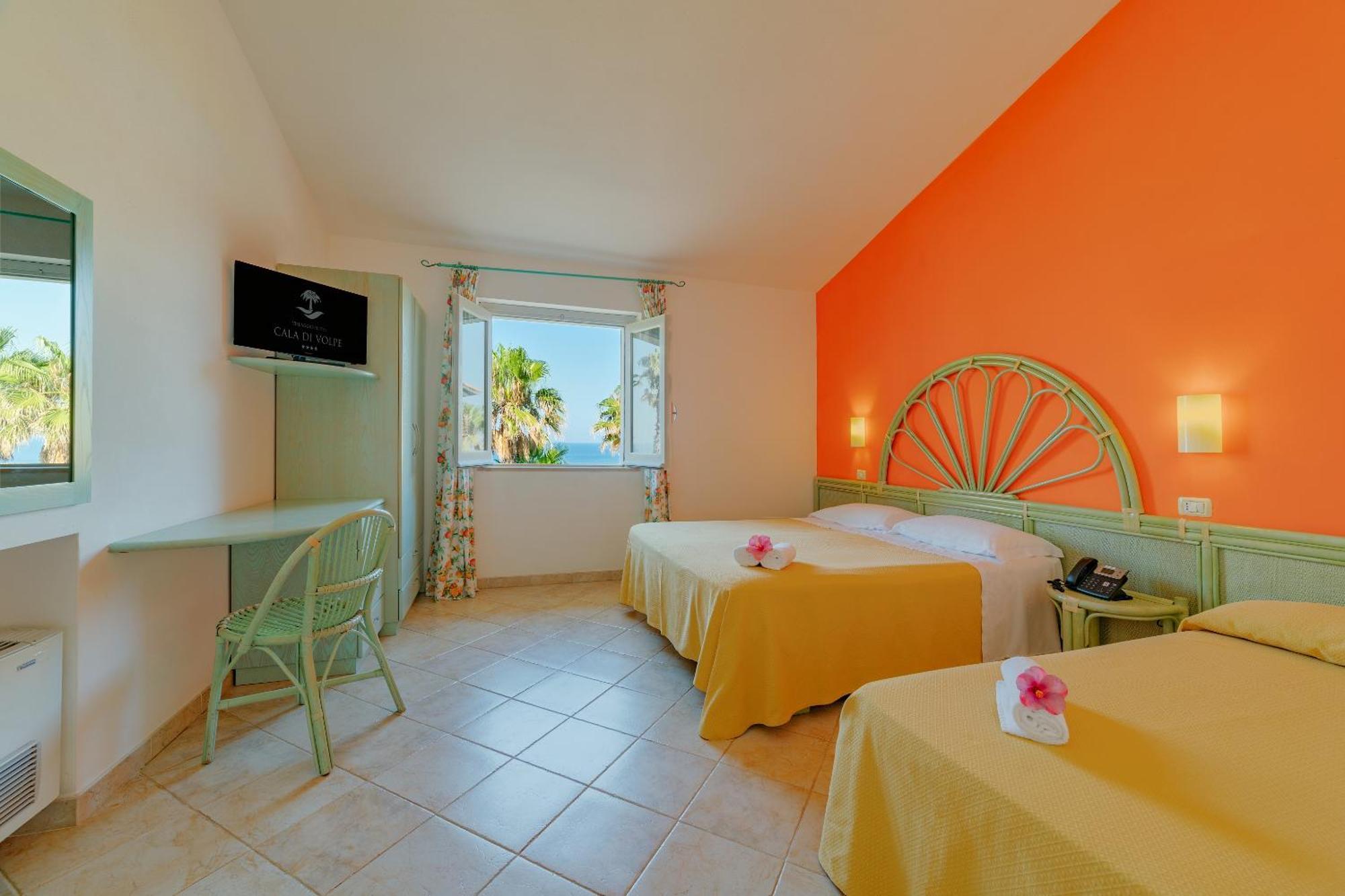 Hotel Villaggio Cala Di Volpe กาโปวาติกาโน ภายนอก รูปภาพ